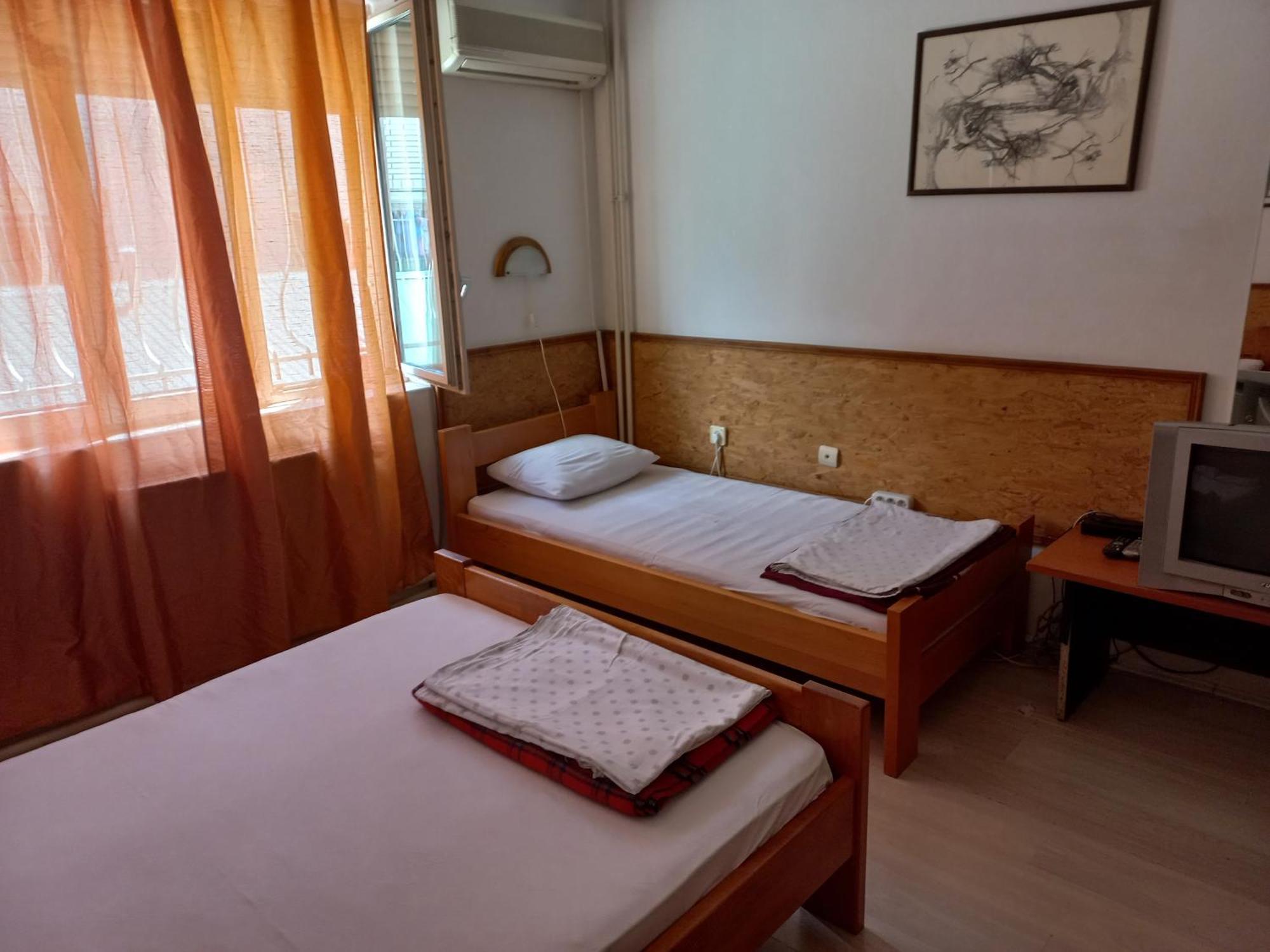 Hotel Duga Νόβι Σαντ Εξωτερικό φωτογραφία