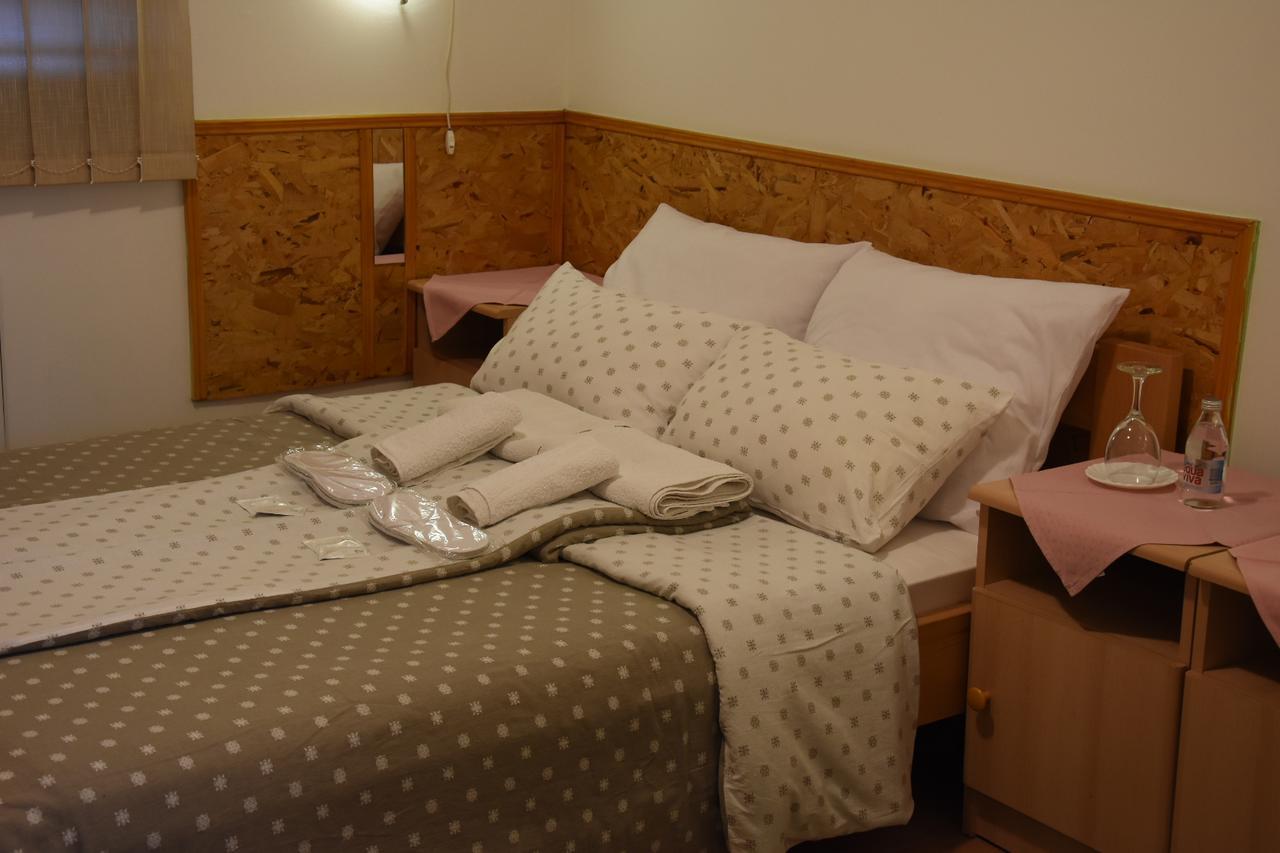 Hotel Duga Νόβι Σαντ Εξωτερικό φωτογραφία